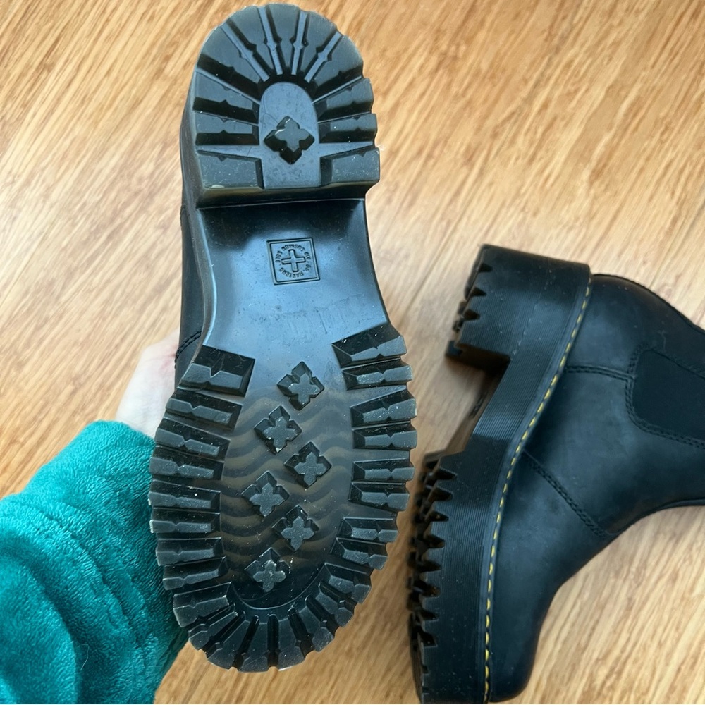 Dr Martens women size 36EU/US5 - Picture 4 of 6